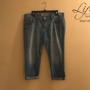 NWOT Old Navy capris